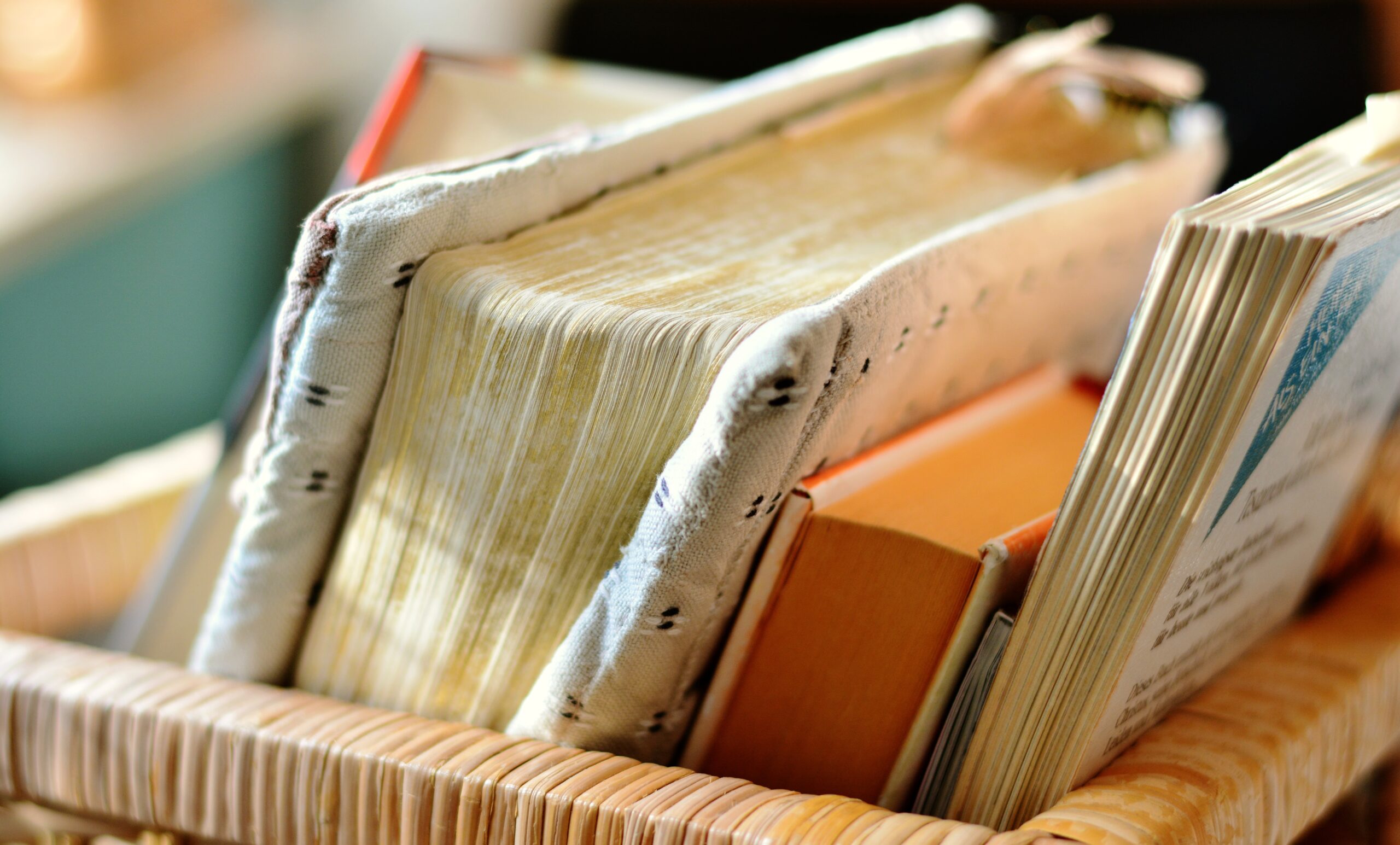 Aperitivo Salvalibro: porta un libro, conosci il tuo vicino